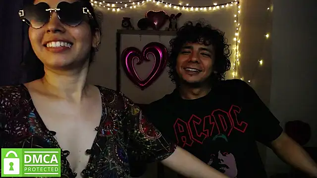 Snapshot of Mr_MrsCurie chatting on 12-27-24, 11:31 Mr MrsCurie online show from 12-27-24, 11:31