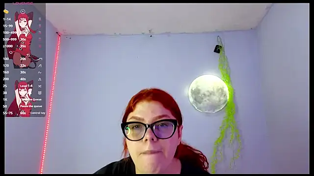 lucie nicolls online show from 02-04-25, 05:21