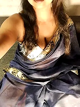 Snapshot of loveli_diya chatting on 04-17-26, 07:50 loveli diya online show from 04-17-26, 07:50