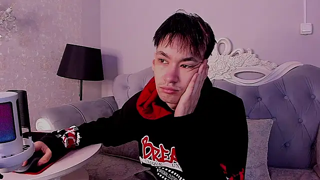 CalvinOwens online show from 02-03-25, 03:20