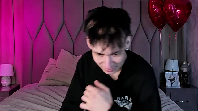 CalvinOwens online show from 02-05-25, 03:45