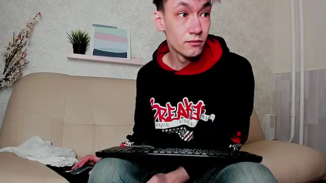 CalvinOwens online show from 02-15-25, 05:09