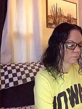 SidneyRaee online show from 11-24-25, 03:01