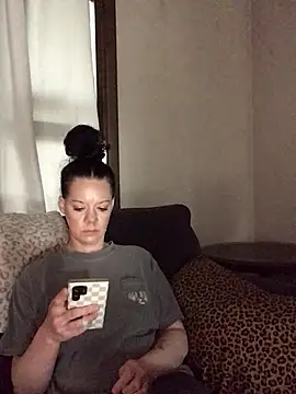 SidneyRaee online show from 04-13-26, 03:17