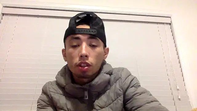 Snapshot of lilboygonewild chatting on 11-16-25, 04:29 lilboygonewild online show from 11-16-25, 04:29