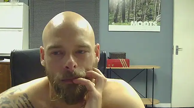Snapshot of jjameson411 chatting on 03-14-25, 11:32 jjameson411 online show from 03-14-25, 11:32