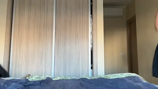 naughtyhollyxxxx online show from 10-24-25, 07:49