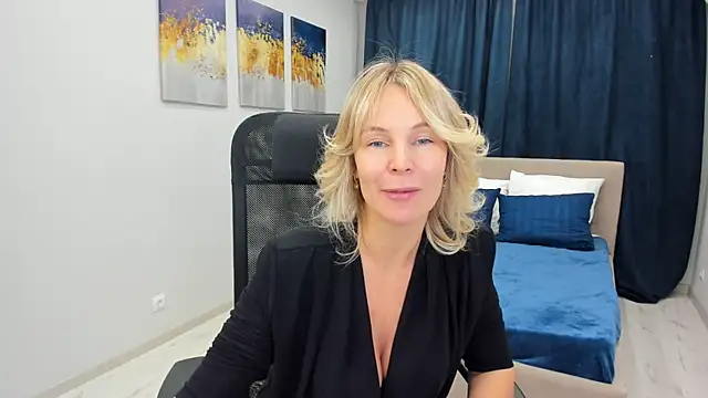 Sinty Devis online show from 01-18-25, 11:43