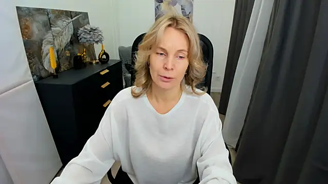 Sinty Devis online show from 05-04-26, 04:19