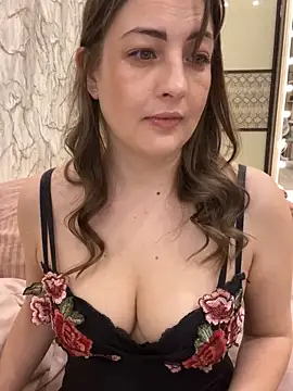 Snapshot of AnnaBri chatting on 02-12-26, 01:33 AnnaBri online show from 02-12-26, 01:33