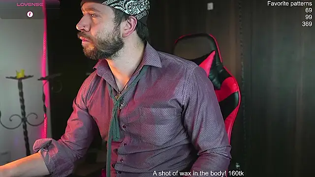 Snapshot of just_maxii chatting on 02-14-26, 06:26 just maxii online show from 02-14-26, 06:26