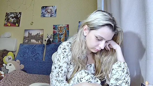 Bunnykiss69 online show from 07-12-26, 04:53
