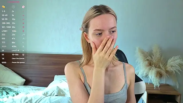 IdaValenti online show from 10-11-25, 04:44