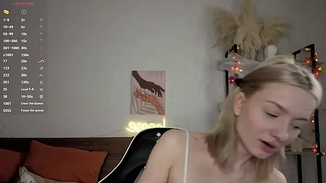 IdaValenti online show from 11-13-25, 11:03