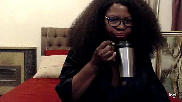 OmegaLipps online show from 12-18-25, 02:28