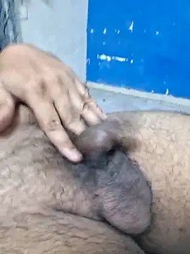 Snapshot of dirtybearr chatting on 03-17-25, 06:00 dirtybearr online show from 03-17-25, 06:00