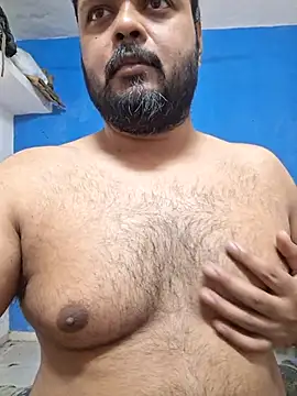 Snapshot of dirtybearr chatting on 03-18-25, 11:19 dirtybearr online show from 03-18-25, 11:19