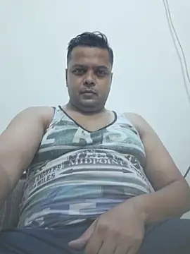 Snapshot of dirtybearr chatting on 10-12-25, 03:55 dirtybearr online show from 10-12-25, 03:55