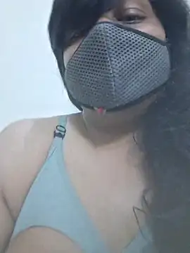 Snapshot of dirtybearr chatting on 10-14-25, 05:25 dirtybearr online show from 10-14-25, 05:25