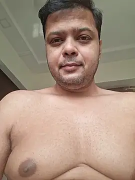 Snapshot of dirtybearr chatting on 12-01-25, 05:56 dirtybearr online show from 12-01-25, 05:56