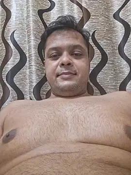 Snapshot of dirtybearr chatting on 01-07-26, 01:35 dirtybearr online show from 01-07-26, 01:35