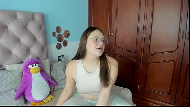  Sarahh 0 online show from 01-09-25, 01:45