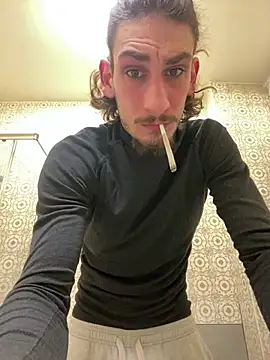 Snapshot of BostonGeorge27 chatting on 02-09-25, 01:33 BostonGeorge27 online show from 02-09-25, 01:33