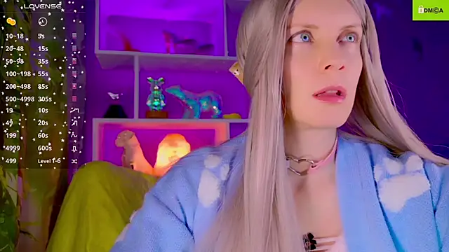 Flash Summer online show from 12-17-25, 03:23