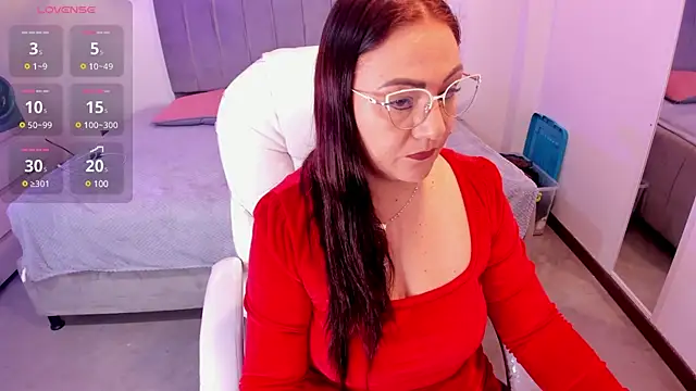 Snapshot of lady_nylon_ chatting on 03-04-25, 12:22 lady nylon online show from 03-04-25, 12:22