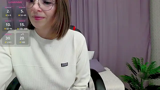 Camelia Lillie online show from 01-06-25, 08:57