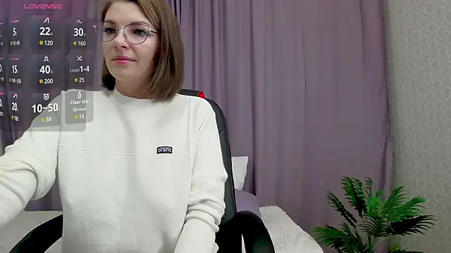 Camelia Lillie online show from 01-08-25, 02:35