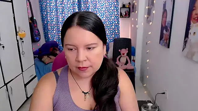 claryssa  online show from 10-11-25, 05:44