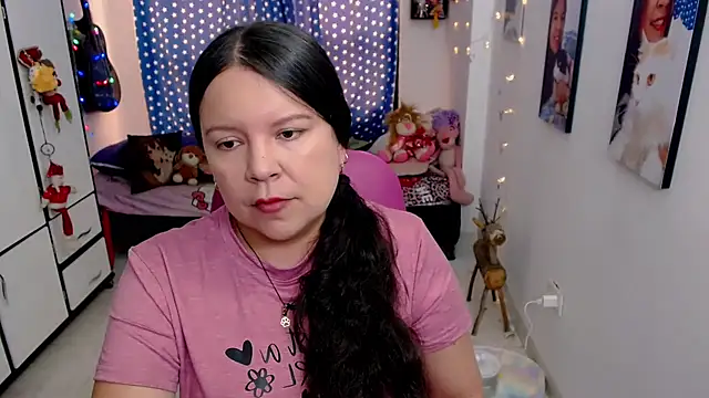 claryssa  online show from 02-25-26, 08:40