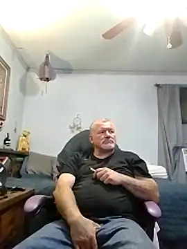 Snapshot of bigdoog8 chatting on 03-17-26, 10:24 bigdoog8 online show from 03-17-26, 10:24