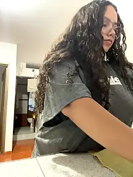 CurlyGirl 1 online show from 09-26-25, 10:47