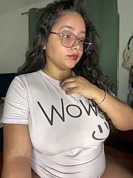 CurlyGirl 1 online show from 11-13-25, 07:13