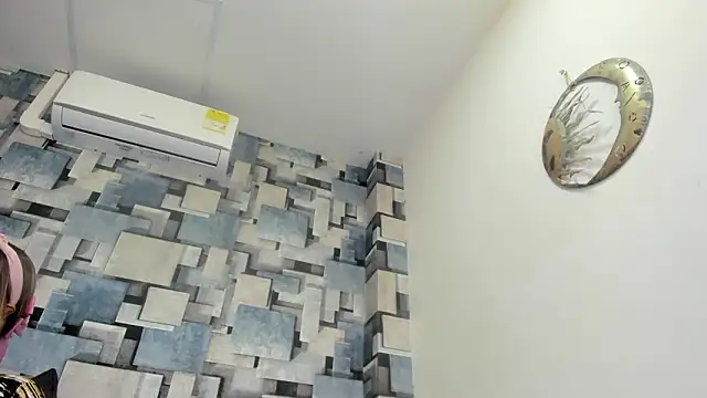 Snapshot of angel_dthroatt chatting on 03-17-26, 12:08 angel dthroatt online show from 03-17-26, 12:08