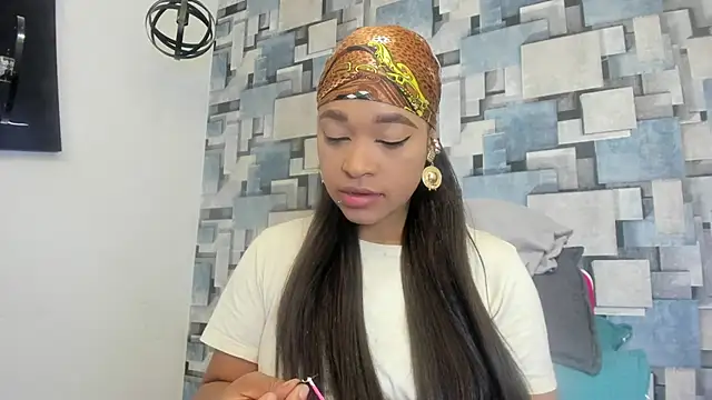 Snapshot of angel_dthroatt chatting on 03-21-26, 12:10 angel dthroatt online show from 03-21-26, 12:10