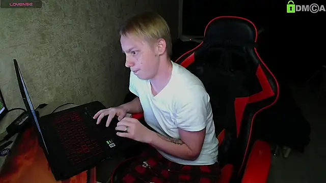 Alexis Gordon online show from 09-16-25, 07:59