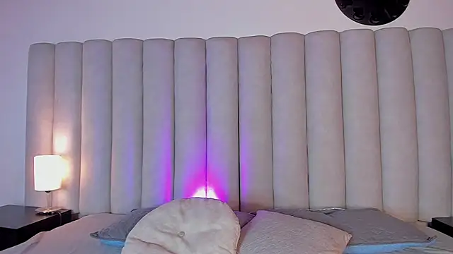 CristalCornner  online show from 12-12-24, 02:59