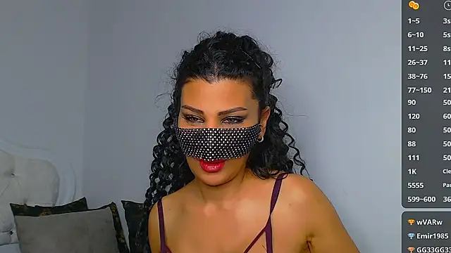 Turkish Latina online show from 12-20-24, 01:03