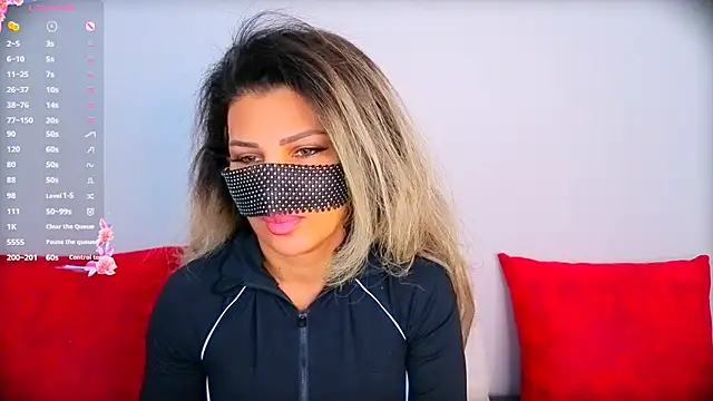 Turkish Latina online show from 10-02-25, 12:12