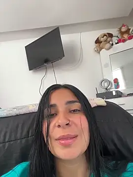 Snapshot of Meganmilk1 chatting on 03-16-26, 06:23 Meganmilk1 online show from 03-16-26, 06:23