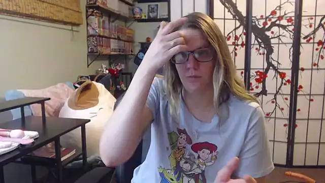 Snapshot of Sarahtineke chatting on 03-16-26, 03:38 Sarahtineke online show from 03-16-26, 03:38
