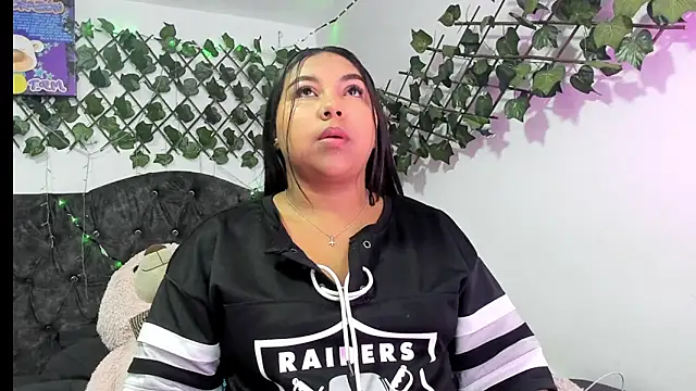 PaulinaSwan online show from 11-20-25, 07:08