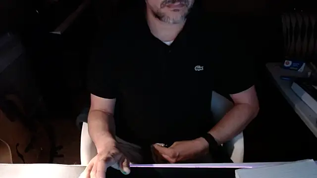 Snapshot of TheBongoBong chatting on 03-14-25, 06:21 TheBongoBong online show from 03-14-25, 06:21