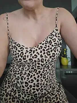 Snapshot of AnaFoxxy chatting on 06-03-26, 04:56 AnaFoxxy online show from 06-03-26, 04:56