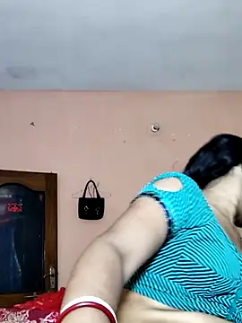 Luv Adite20 online show from 10-13-25, 04:51