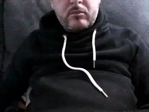 Snapshot of daky_86 chatting on 03-15-25, 06:10 daky 86 online show from 03-15-25, 06:10