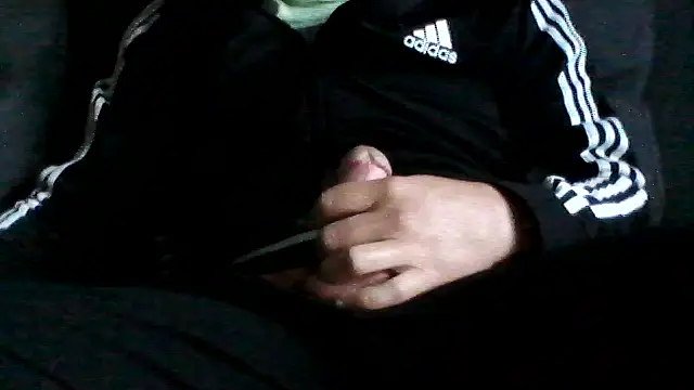 Snapshot of daky_86 chatting on 09-25-25, 04:54 daky 86 online show from 09-25-25, 04:54